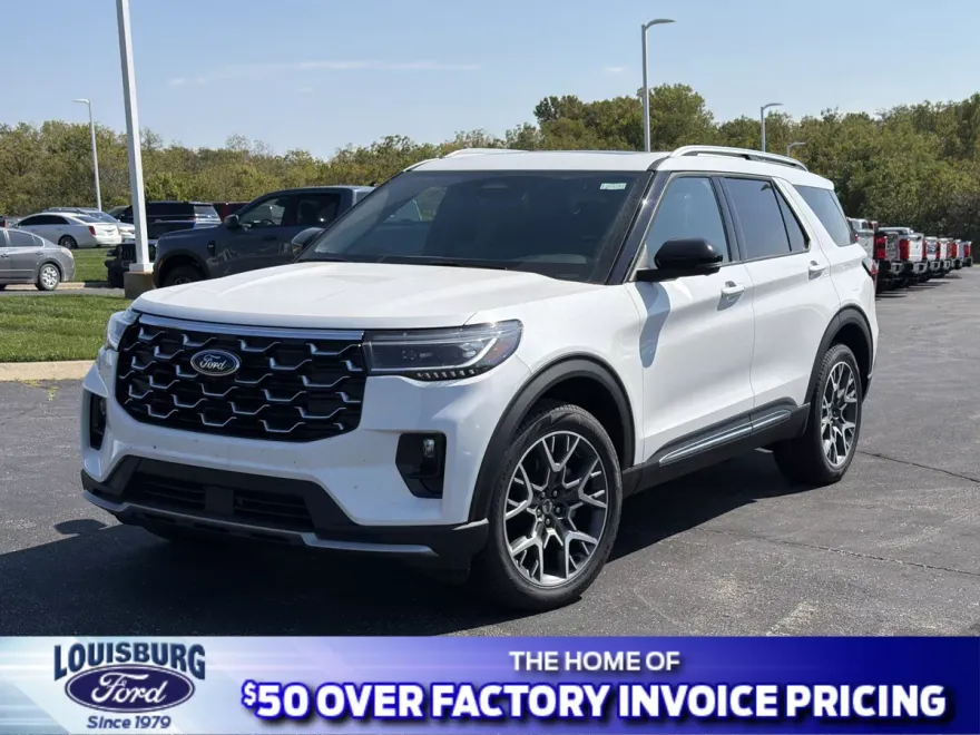 2025 Ford Explorer Platinum photo 1