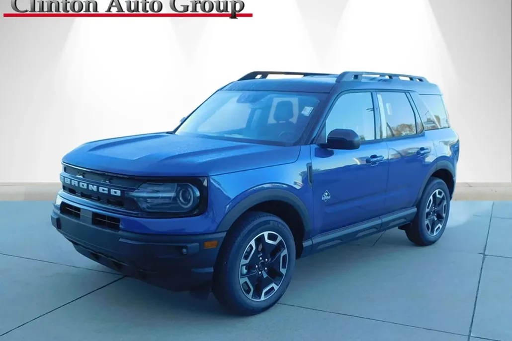 2024 Ford Bronco Sport Outer Banks photo 1