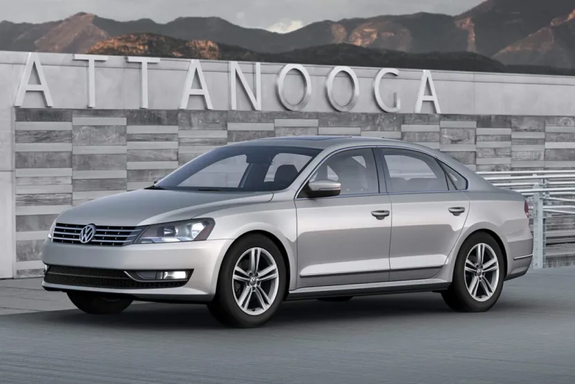 2015 Volkswagen Passat TDI SE photo 1