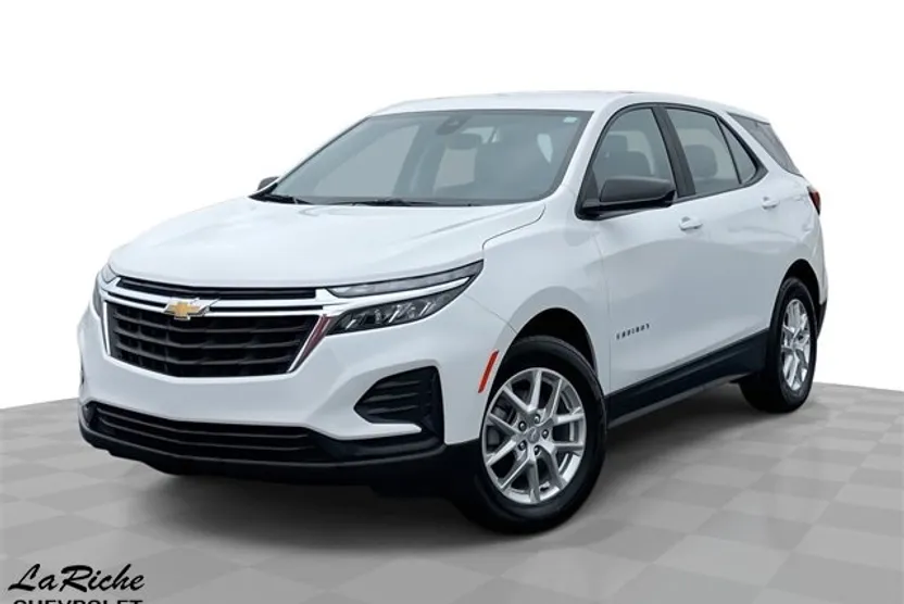 2024 Chevrolet Equinox LS photo 1