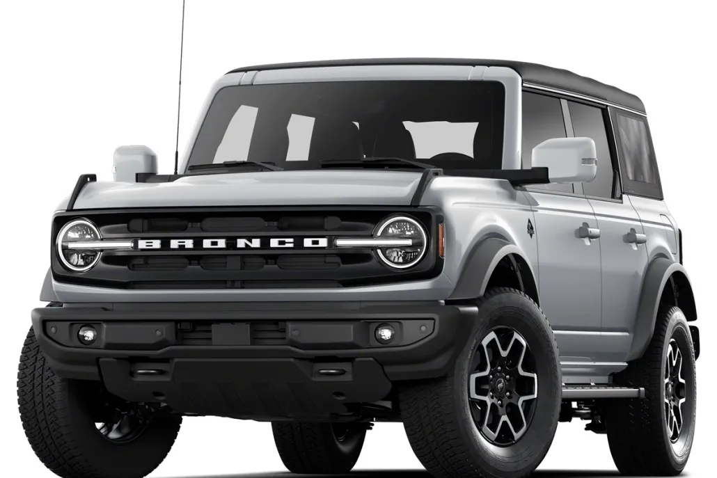 2024 Ford Bronco Outer Banks photo 1