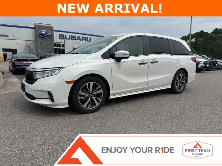 2022 Honda Odyssey Touring photo 1