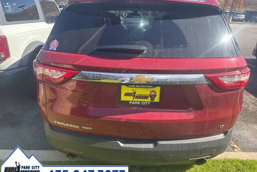 2018 Chevrolet Traverse Cloth 1LT photo 1