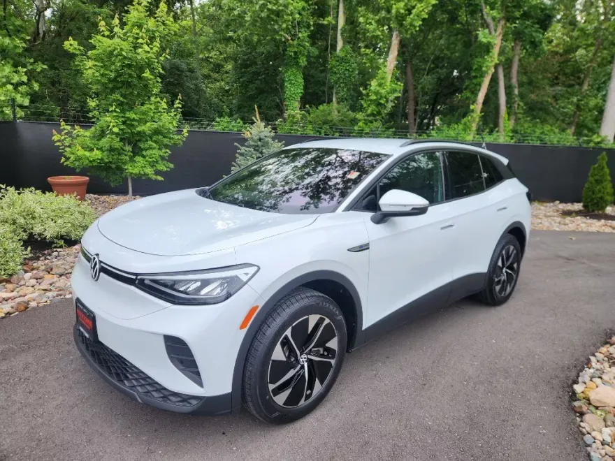 2021 Volkswagen ID.4 Pro photo 1
