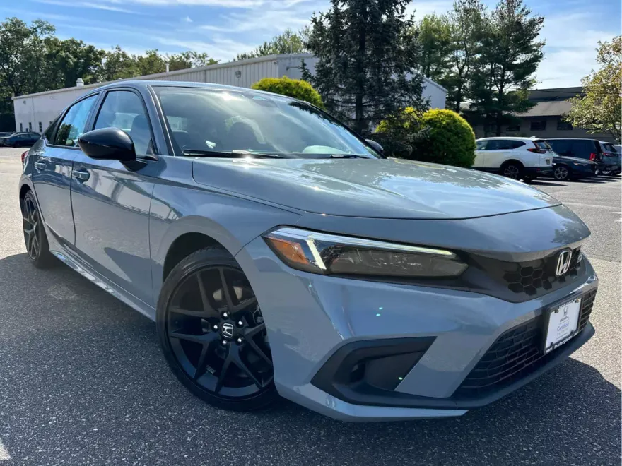 2022 Honda Civic Si photo 2