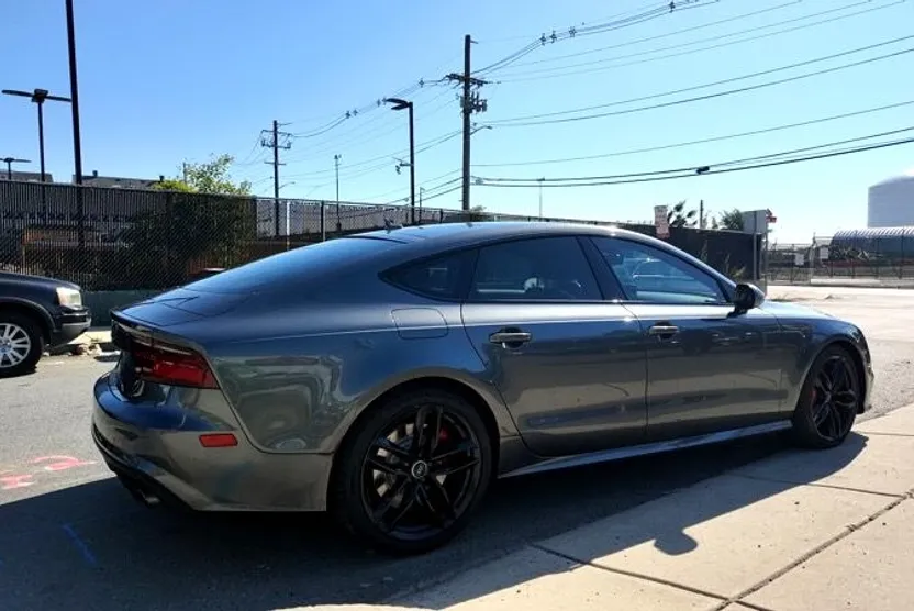 2016 Audi S7 Prestige photo 1