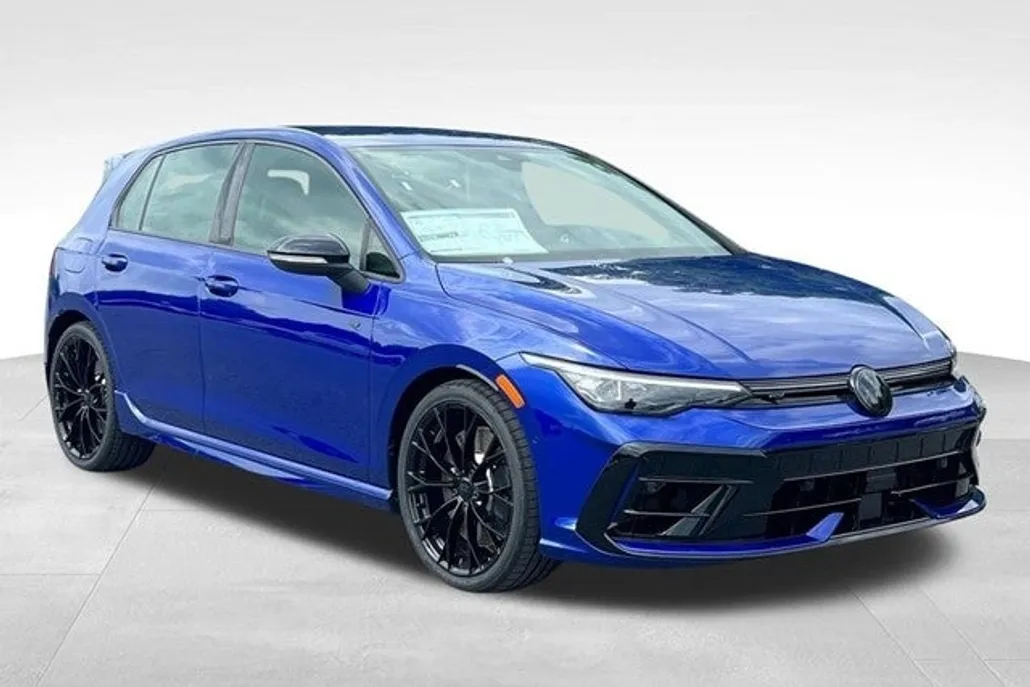 2025 Volkswagen Golf R photo 1
