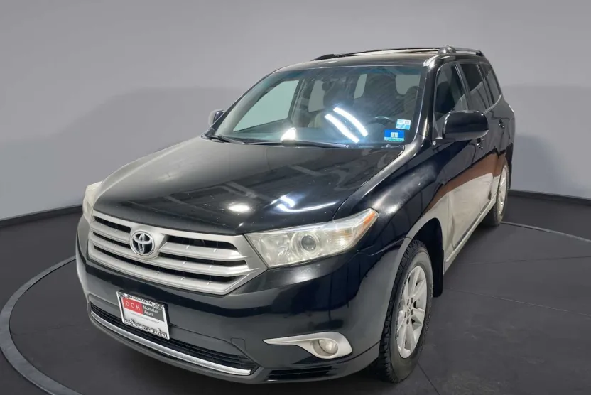 2012 Toyota Highlander Sport photo 1