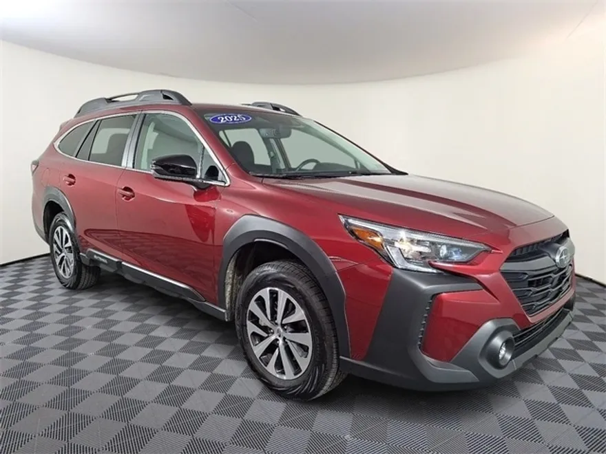 2025 Subaru Outback Premium photo 1