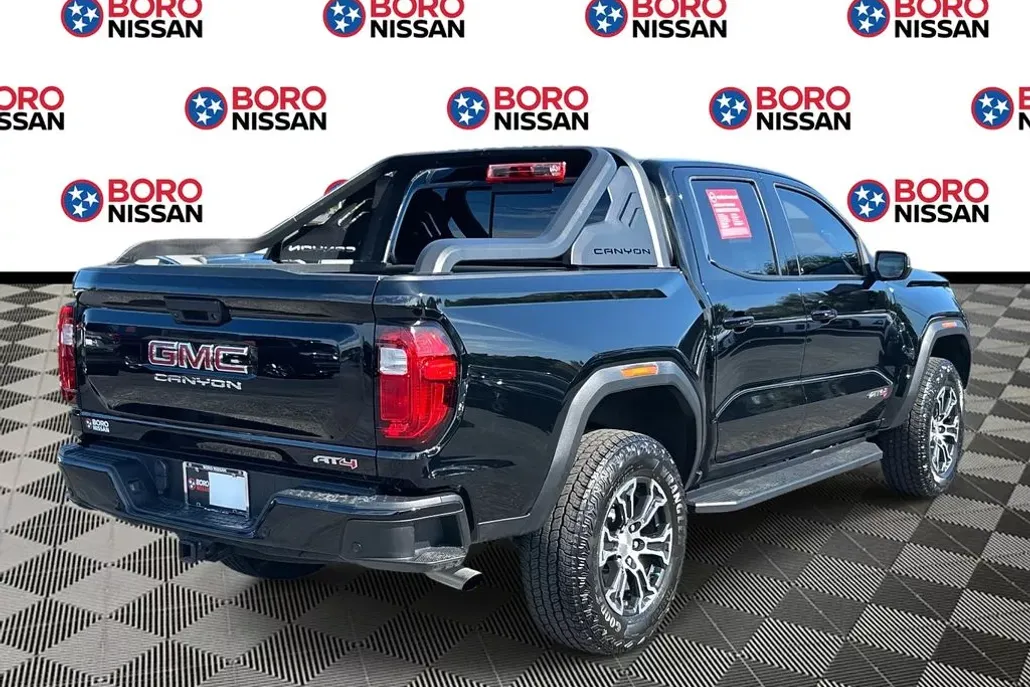 2024 Gmc Canyon AT4 photo 1