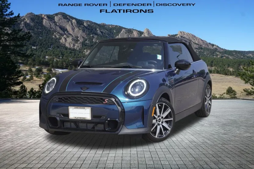 2023 Mini Cooper Convertible S photo 1