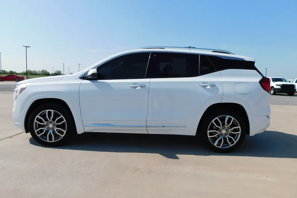 2023 Gmc Terrain Denali photo 1