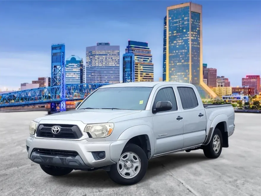 2013 Toyota Tacoma photo 1