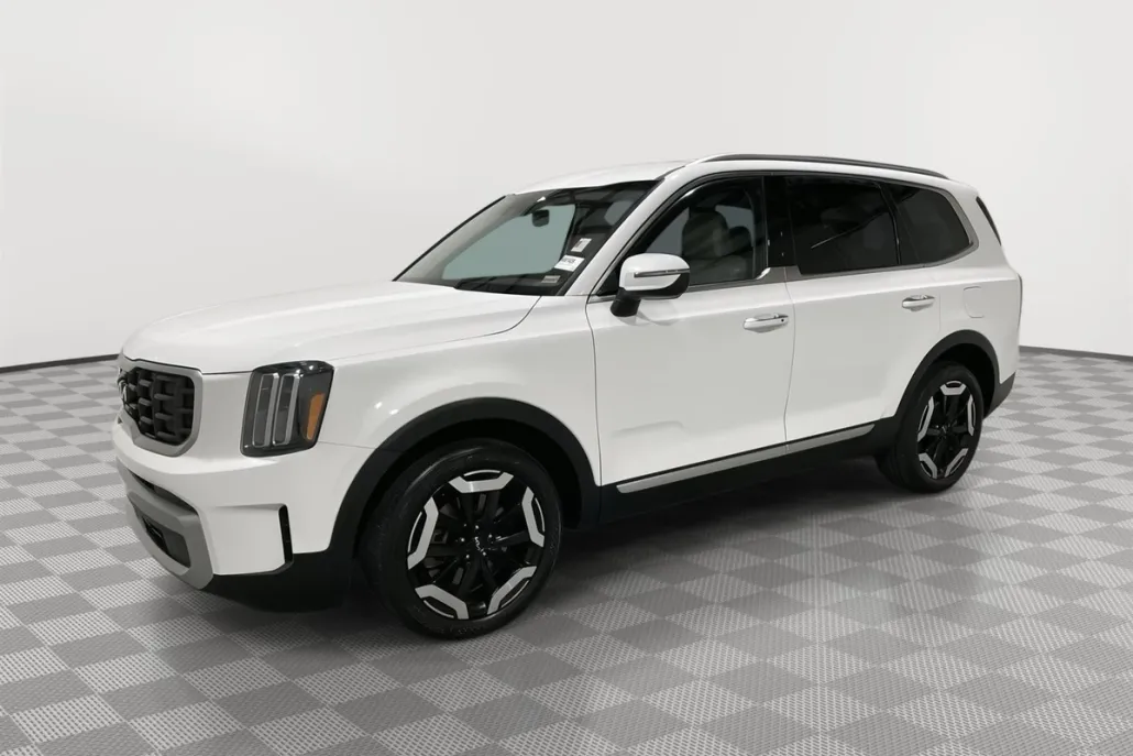 2023 Kia Telluride S photo 1