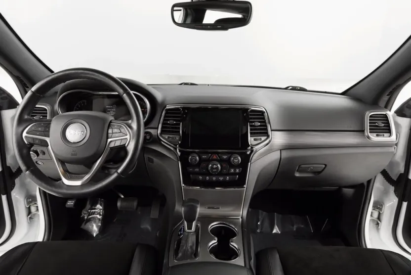 2020 Jeep Grand Cherokee Altitude photo 1
