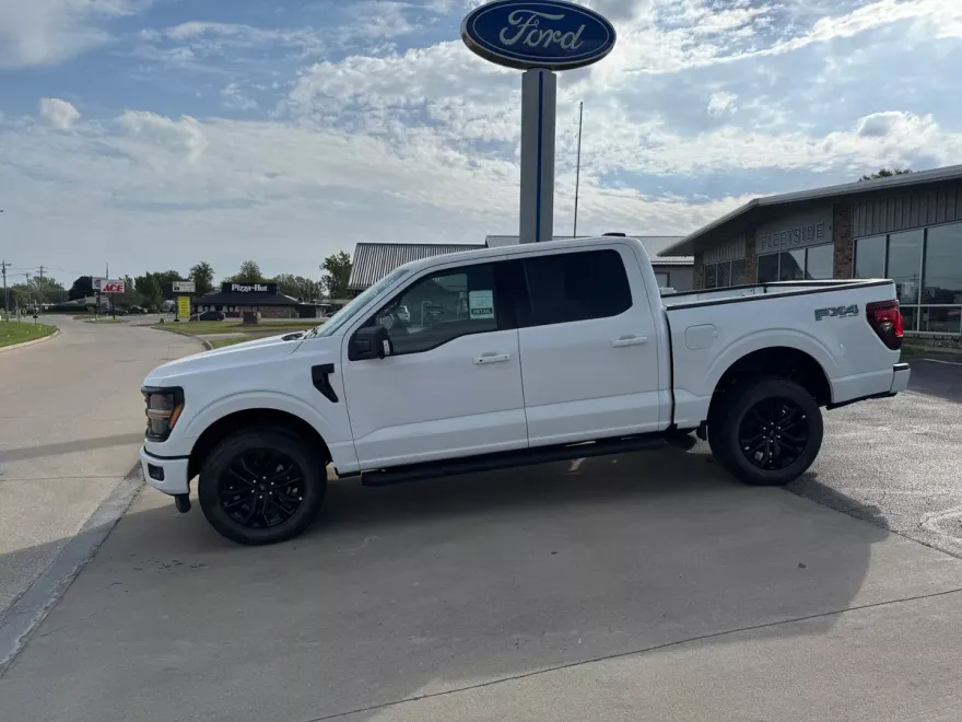 2025 Ford F-150 XLT photo 1