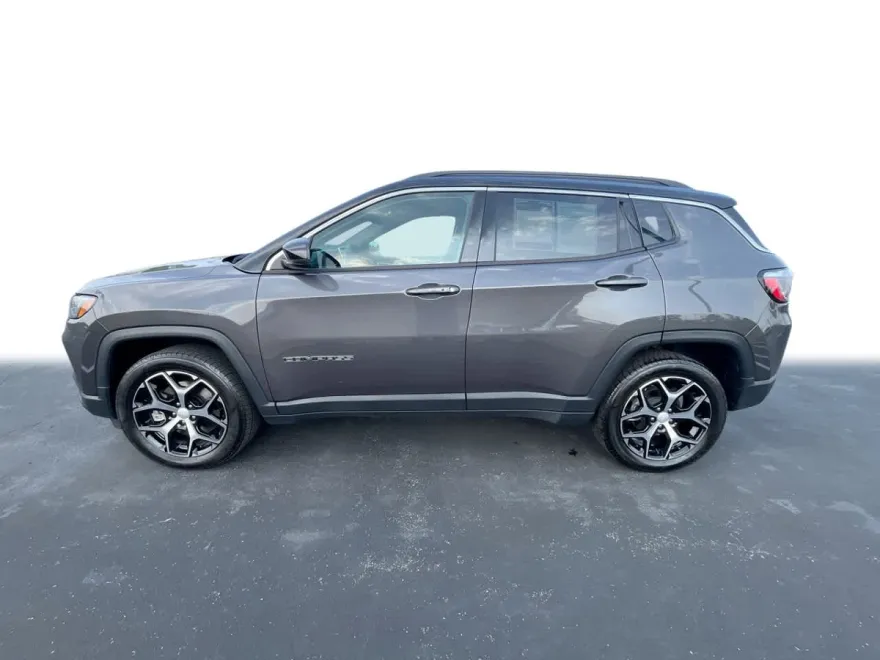 2024 Jeep Compass Limited photo 1