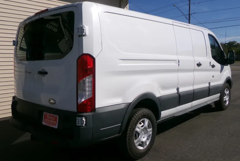 2015 Ford Transit Van photo 1