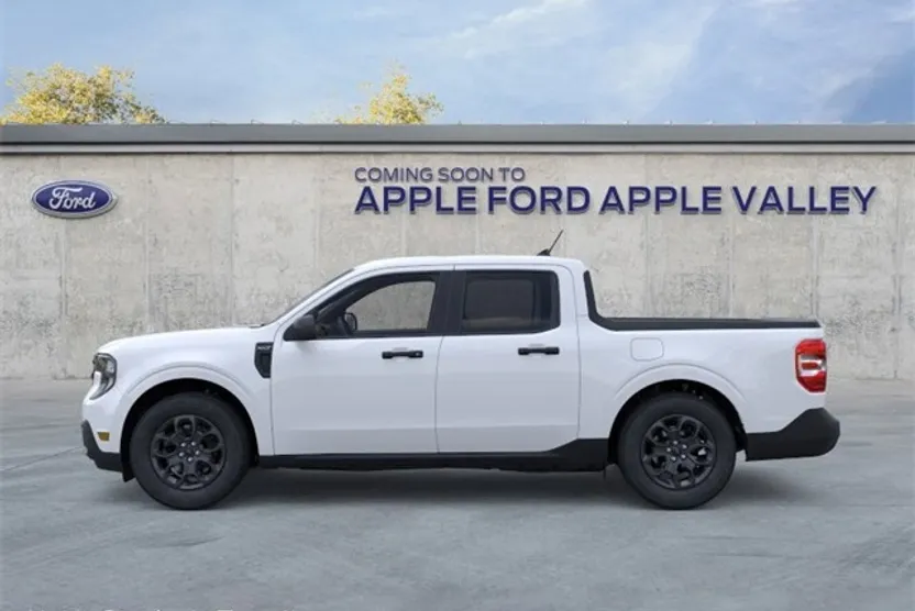 2025 Ford Maverick XLT photo 1