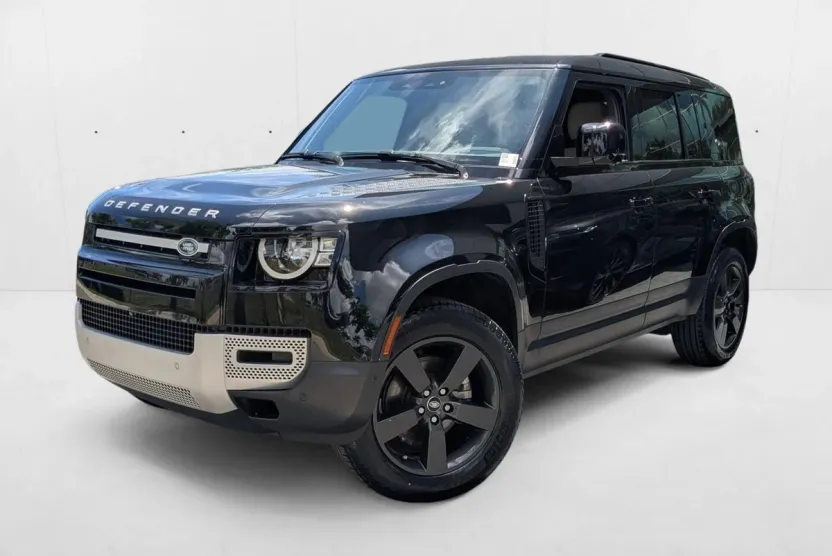 2023 Land Rover Defender 110 S photo 1