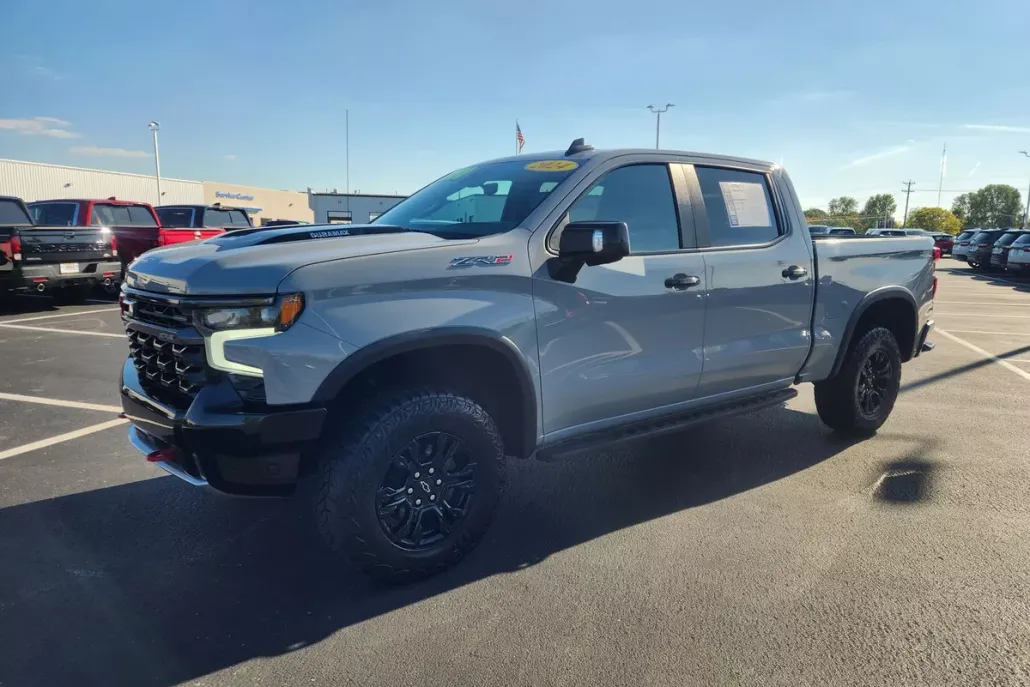 2024 Chevrolet Silverado 1500 ZR2 photo 1