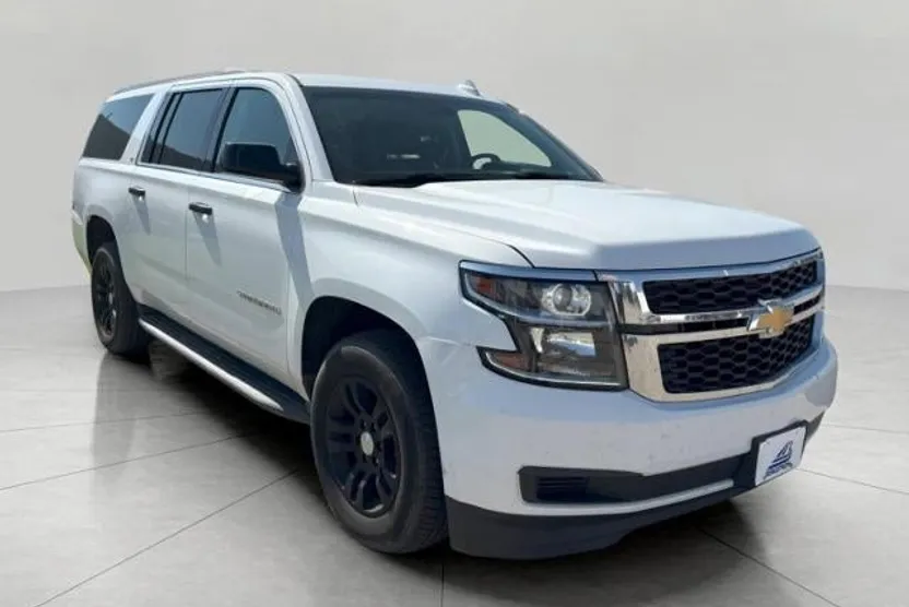 2019 Chevrolet Suburban 1500 LT photo 1