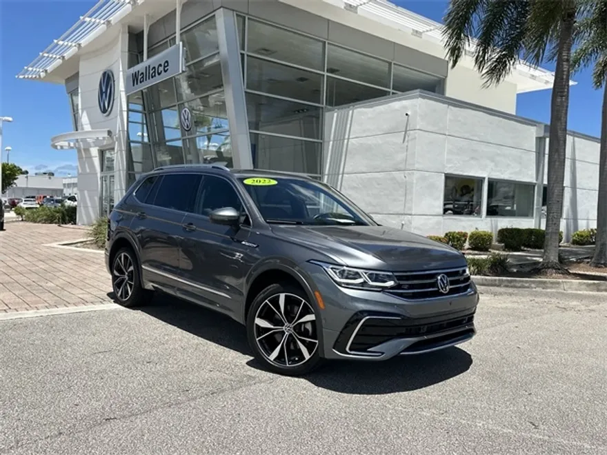 2022 Volkswagen Tiguan SEL Premium R-Line photo 1