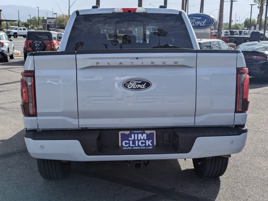 2025 Ford F-150 Platinum photo 1