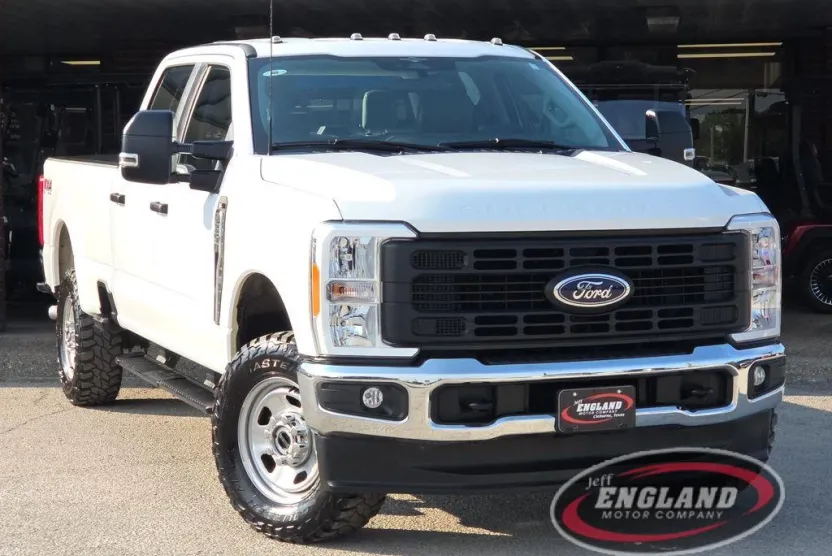 2023 Ford F-350 XL photo 1