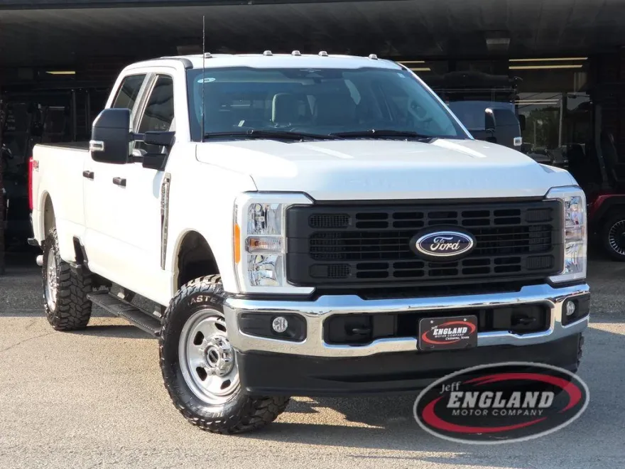 2023 Ford F-350 XL photo 1