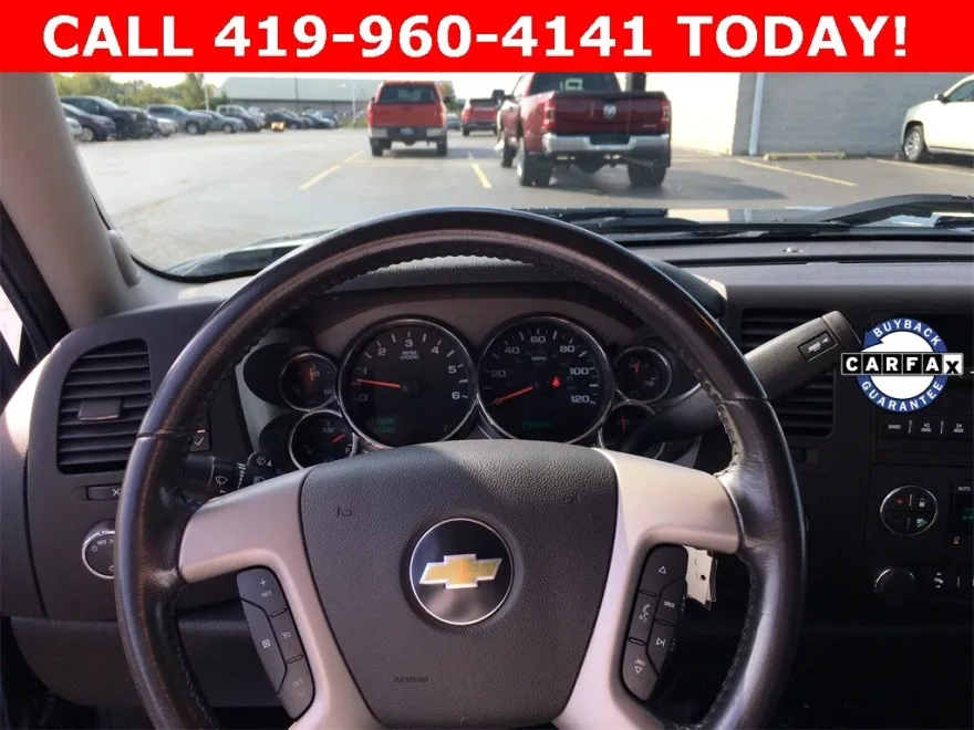 2011 Chevrolet Silverado 1500 LT photo 1