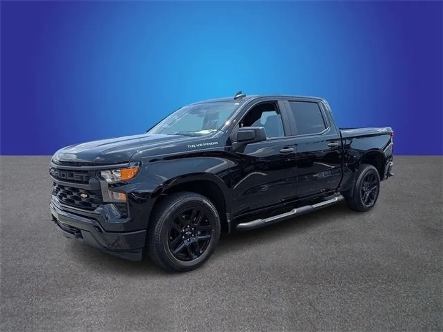 2024 Chevrolet Silverado 1500 Custom photo 1