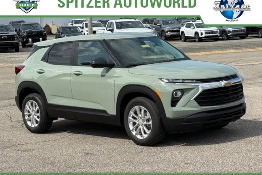 2026 Chevrolet Trailblazer LS photo 1