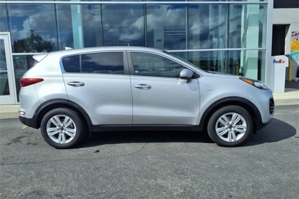 2019 Kia Sportage LX photo 1