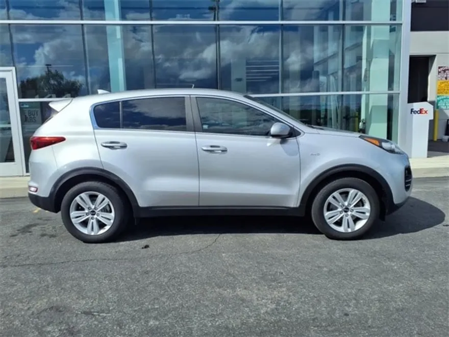 2019 Kia Sportage LX photo 1