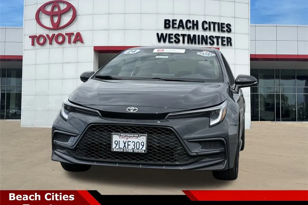2024 Toyota Corolla SE photo 1