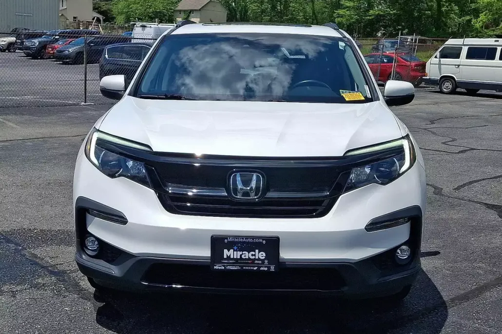 2022 Honda Pilot Special Edition photo 1
