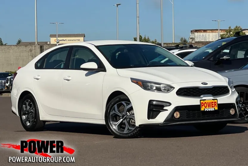 2020 Kia Forte LXS photo 1