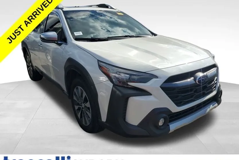 2023 Subaru Outback Touring XT photo 1