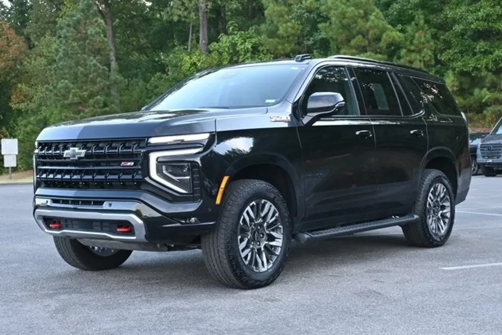 2025 Chevrolet Tahoe Z71 photo 1