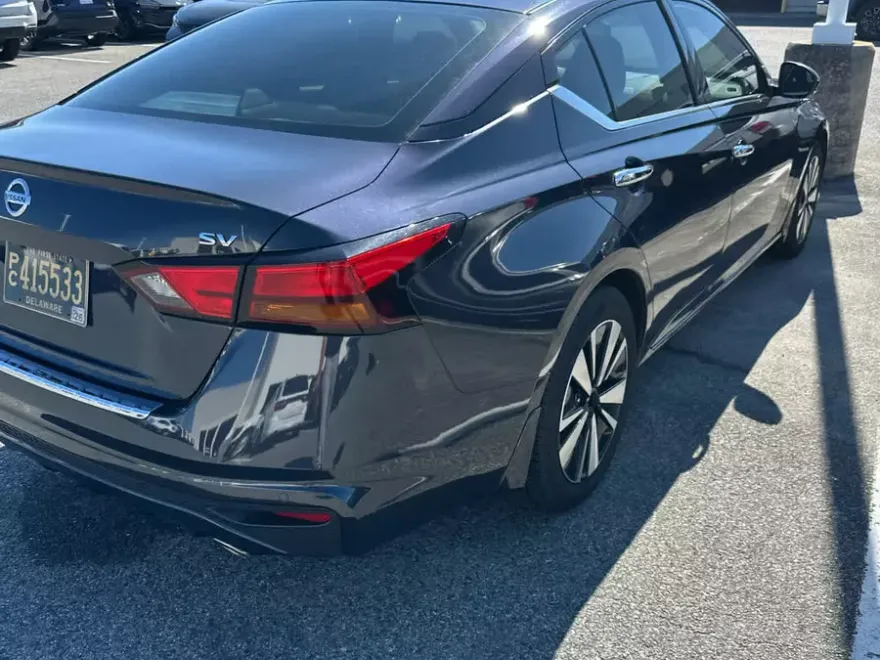 2020 Nissan Altima 2.5 SV photo 1