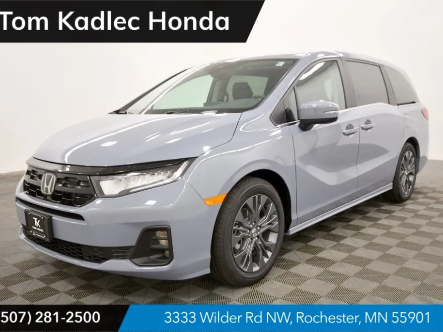2026 Honda Odyssey Touring photo 1
