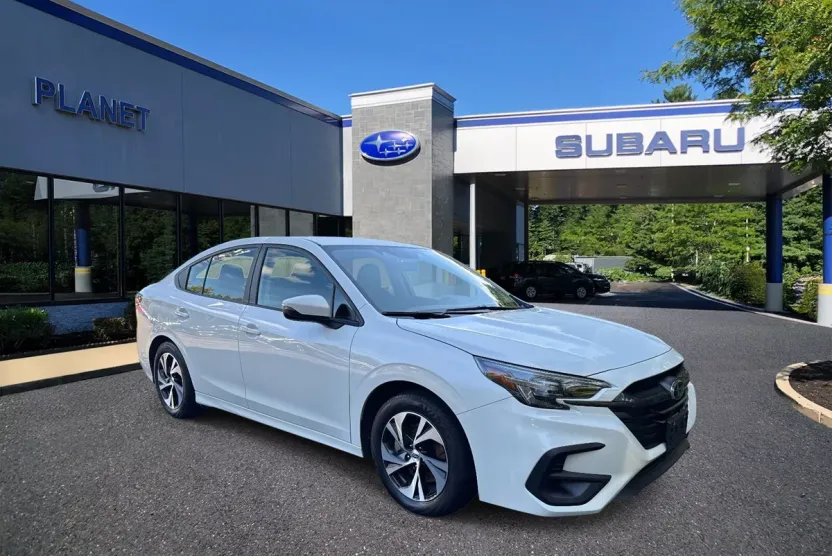2025 Subaru Legacy Premium photo 1