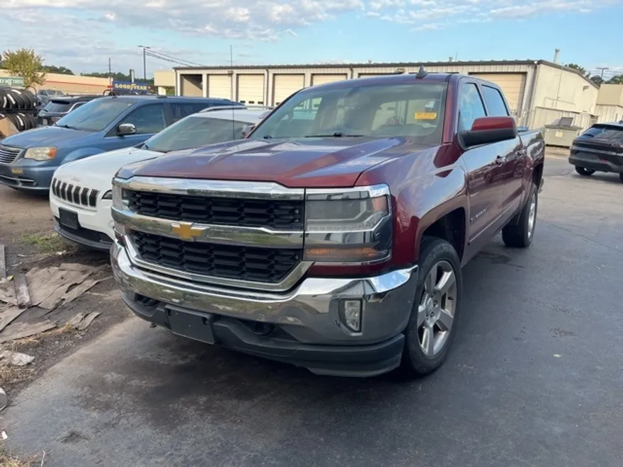 2016 Chevrolet Silverado 1500 LT photo 1