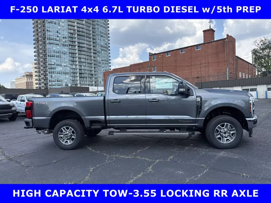 2025 Ford F-250 Lariat photo 1