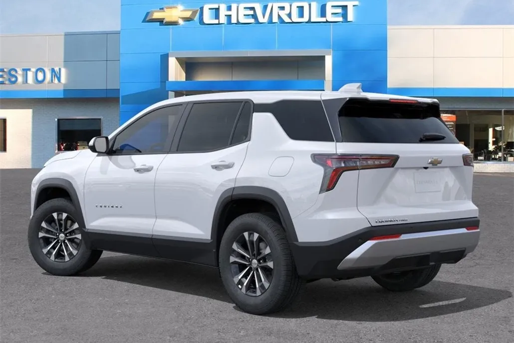 2026 Chevrolet Equinox LT photo 1