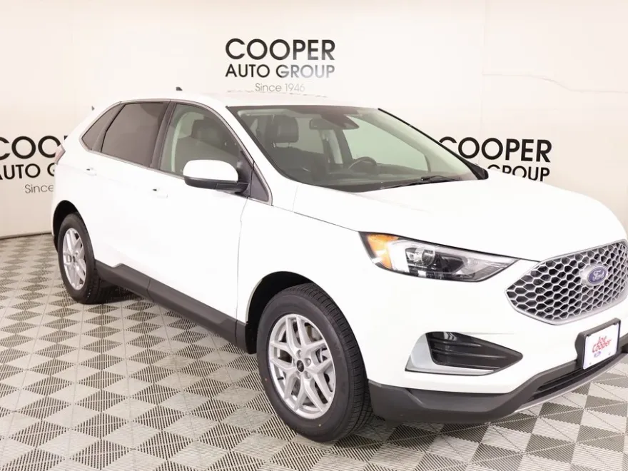 2024 Ford Edge SEL photo 1