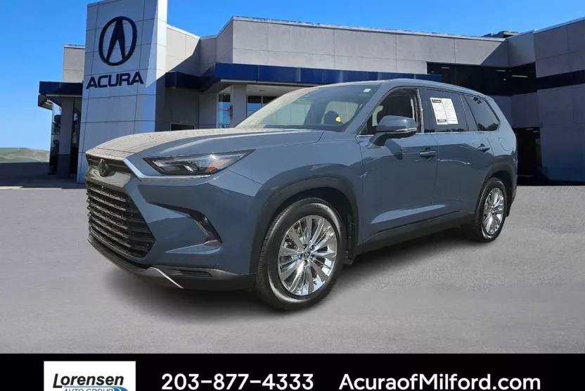 2024 Toyota Grand Highlander Platinum photo 1