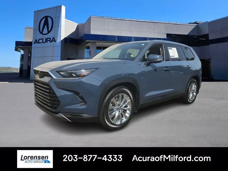 2024 Toyota Grand Highlander Platinum photo 1