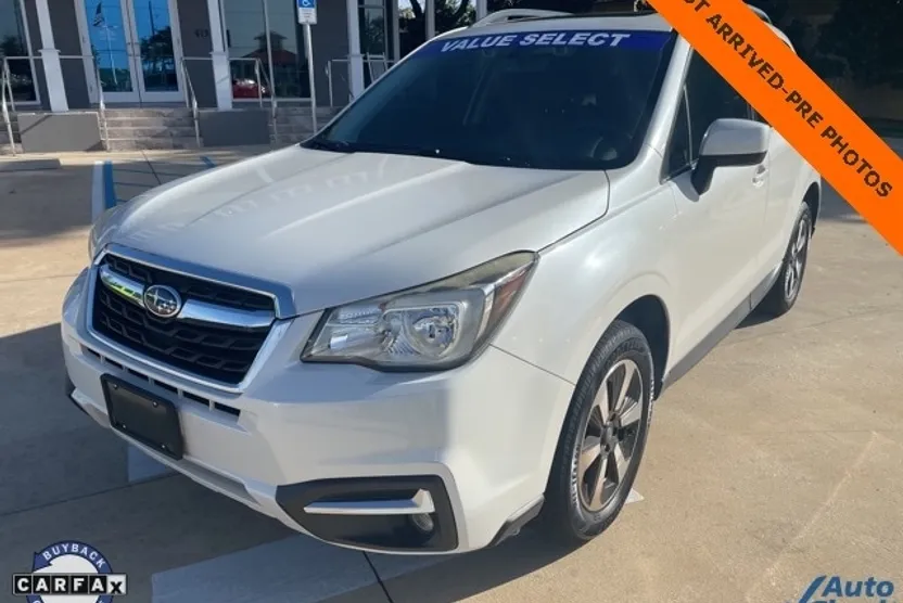 2017 Subaru Forester 2.5i Premium photo 1